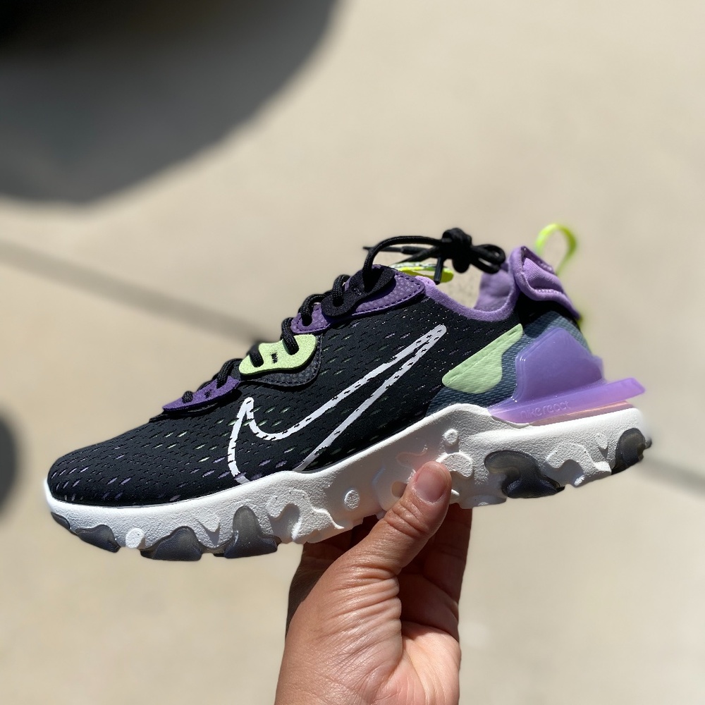 Nike NSW React Vision